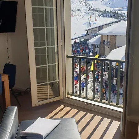 Apartment Enebro Pie De Pista Plaza Andalucia
