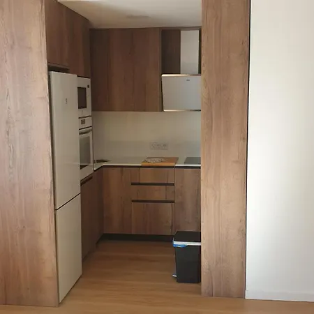 Enebro Pie De Pista Plaza Andalucía Apartamento *